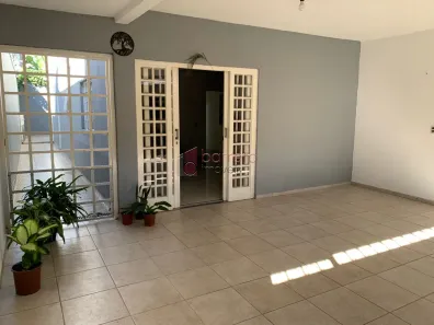 Sobrado com 3 Quartos à venda, 202m² no Tulipas, Jundiaí