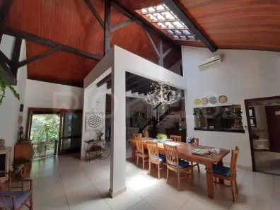 Casa de Condomínio com 4 Quartos à venda, 375m² no Maria Paula, Niterói