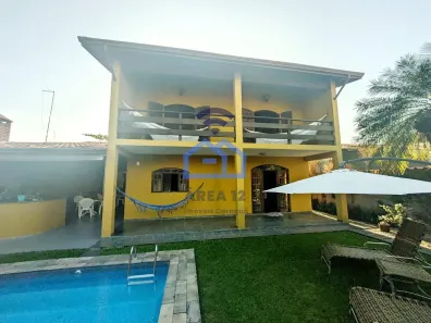 Sobrado com 4 Quartos à venda, 397m² no Parque Balneário Poiares, Caraguatatuba