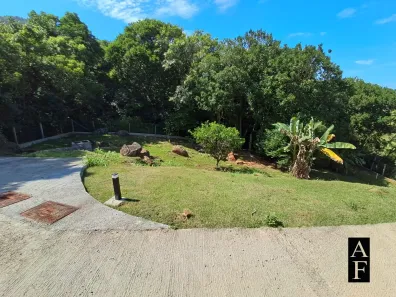Lote/Terreno à venda, 400m² no Praia do Siriú, Garopaba