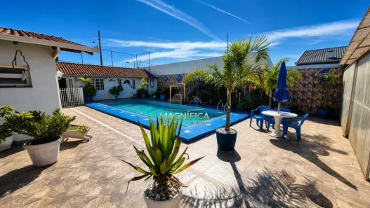 Casa com 5 Quartos à venda, 700m² no Cajuru, Curitiba