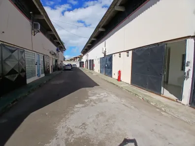 Galpão/Depósito/Armazém para alugar, 110m² no Buraquinho, Lauro de Freitas