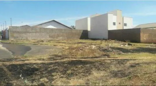 Lote/Terreno à venda, 341m² no Jardim Europa, Uberlândia