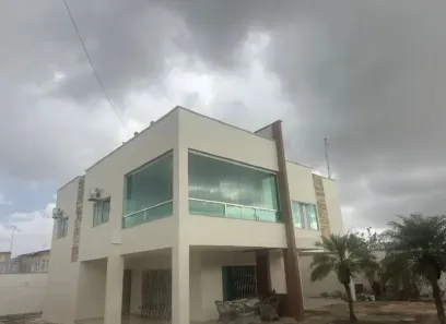 Casa com 4 Quartos para alugar, 700m² no Jardim Coelho Neto, São Luís