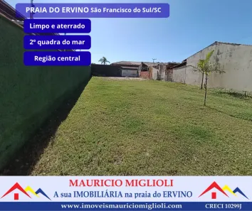 Lote/Terreno à venda, 490m² no Praia do Ervino, São Francisco do Sul