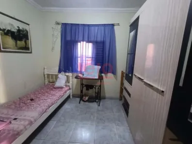 Casa com 3 Quartos à venda, 200m² no Parque das Laranjeiras, Maringá