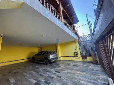 Casa com 4 Quartos à venda, 221m² no Central Parque, Contagem