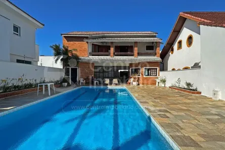Casa com 3 Quartos à venda, 310m² no Jardim Imperador, Peruíbe