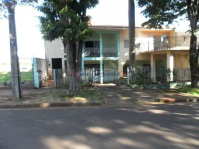 com 4 Quartos à venda, 737m² no Zona 05, Maringá