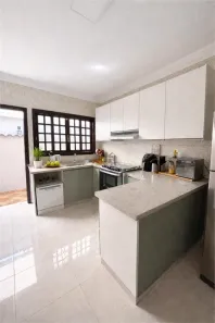 Casa com 4 Quartos à venda, 210m² no City Bussocaba, Osasco