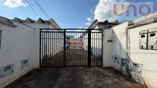 Casa com 3 Quartos para alugar, 85m² no Centro, Campo Grande