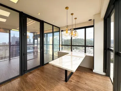 Sala Comercial para alugar, 50m² no Centro, Balneário Camboriú