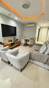 Apartamento com 2 Quartos para alugar, 75m² no Leme, Rio de Janeiro
