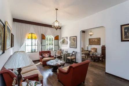 Casa com 6 Quartos à venda, 284m² no Sumaré, São Paulo