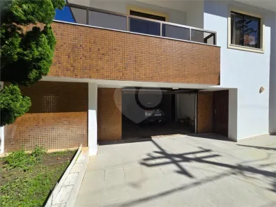 Casa com 4 Quartos à venda, 281m² no Pituba, Salvador