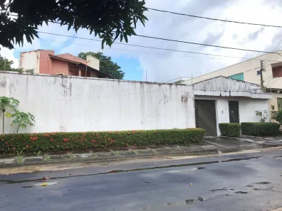 Casa de Condomínio com 3 Quartos à venda, 300m² no Ponta Negra, Manaus