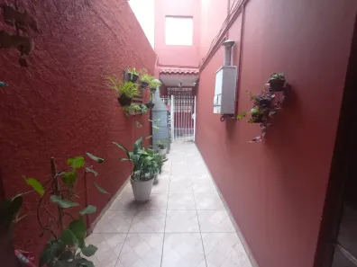 Sobrado com 2 Quartos à venda, 140m² no Jardim Henriqueta, Taboão da Serra