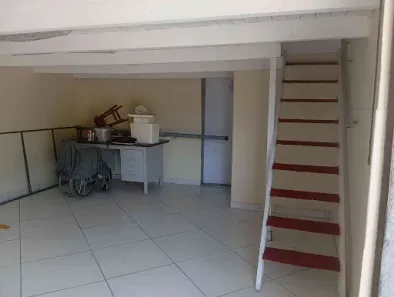 Ponto Comercial para alugar, 70m² no Imbetiba, Macaé