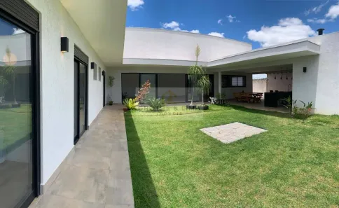 Casa de Condomínio com 3 Quartos à venda, 300m² no Chácara São Félix, Taubaté