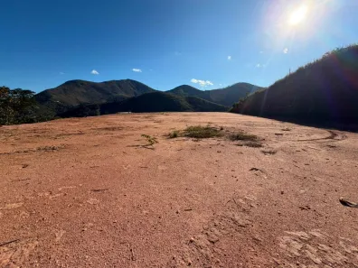 Lote/Terreno à venda, 2000m² no Itaipava, Petrópolis