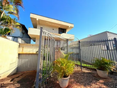 Casa com 3 Quartos para venda ou aluguel, 440m² no Jardim Europa, Piracicaba