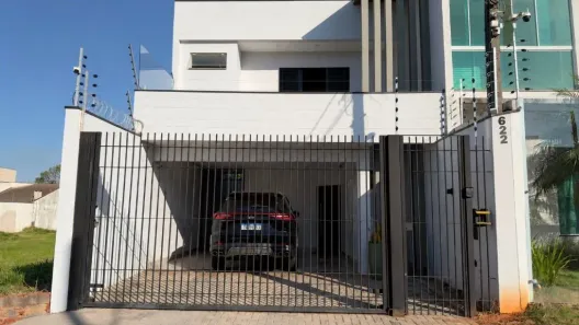 Sobrado com 3 Quartos à venda, 189m² no Jardim Higienópolis, Maringá