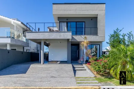 Casa com 3 Quartos à venda, 290m² no , Garopaba