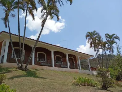 Casa com 3 Quartos à venda, 194m² no Jardim Mirante, Águas de Lindóia