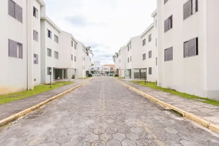 Apartamento com 3 Quartos para alugar, 65m² no Campo Comprido, Curitiba