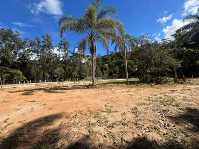 Lote/Terreno à venda, 540m² no Carangola, Petrópolis