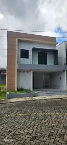 Sobrado com 4 Quartos à venda, 240m² no Mangueirão, Belém