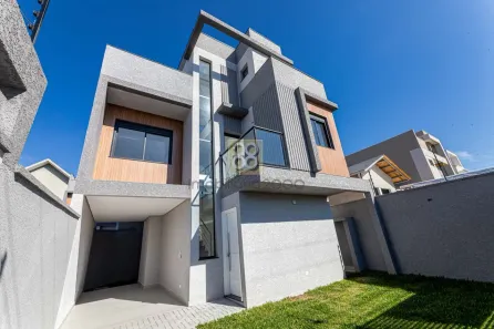 Sobrado com 3 Quartos à venda, 135m² no Santa Felicidade, Curitiba