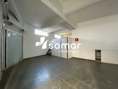 Ponto Comercial para alugar, 56m² no Centro, Divinópolis