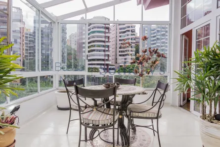 Casa de Condomínio com 4 Quartos à venda, 365m² no Jardim Vitória Régia, São Paulo