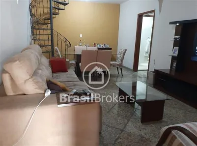 Casa com 4 Quartos à venda, 137m² no Penha, Rio de Janeiro