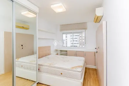 Apartamento com 1 Quarto para alugar, 70m² no Passo da Areia, Porto Alegre