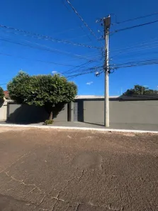 Casa com 3 Quartos à venda, 262m² no Amambaí, Campo Grande