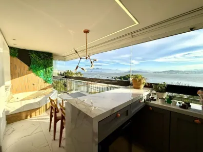 Apartamento com 3 Quartos à venda, 140m² no Abraão, Florianópolis