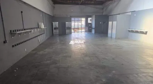 Galpão/Depósito/Armazém para alugar, 252m² no Jardim Induberaba, Uberaba