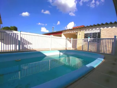 Casa com 2 Quartos para alugar, 83m² no Centro, Gravataí