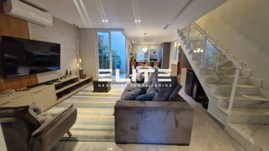 Sobrado com 4 Quartos à venda, 239m² no Vila Assunção, Santo André