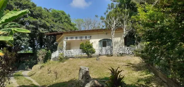 Casa com 3 Quartos à venda, 143m² no Ipiíba, São Gonçalo