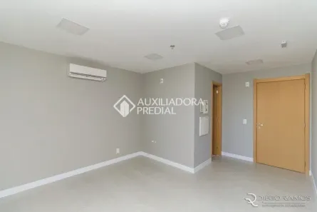 Sala Comercial à venda, 79m² no Santana, Porto Alegre