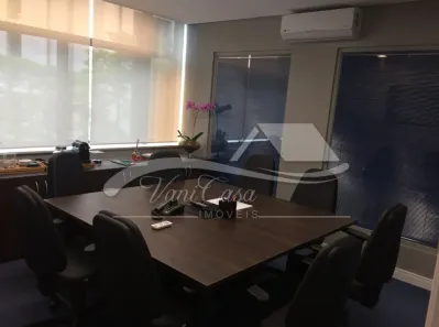 Sala Comercial à venda, 100m² no Cidade Monções, São Paulo
