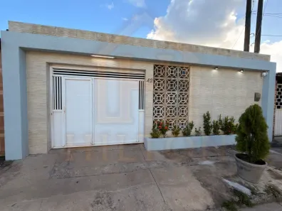 Casa de Condomínio com 3 Quartos à venda, 120m² no Benedito Bentes, Maceió