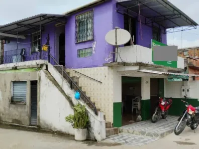 Casa com 2 Quartos à venda, 110m² no Centro, Tefé