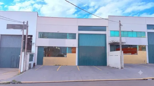 Galpão/Depósito/Armazém para alugar, 320m² no Jardim Leocádia, Sorocaba