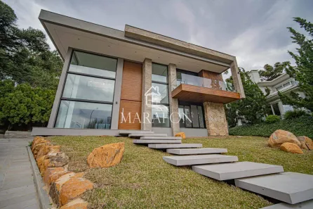 Casa de Condomínio com 4 Quartos à venda, 790m² no Vila Prinstrop, Gramado