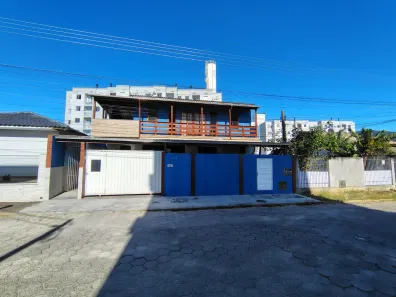 Casa com 3 Quartos à venda, 420m² no Rio Caveiras, Biguaçu