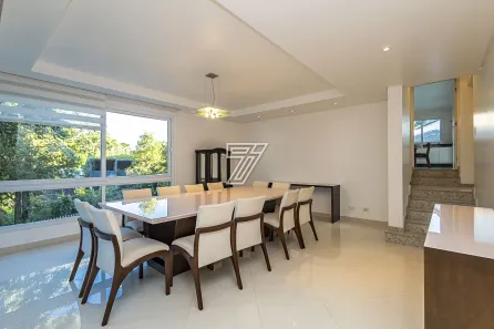 Casa de Condomínio com 4 Quartos para alugar, 370m² no Campo Comprido, Curitiba